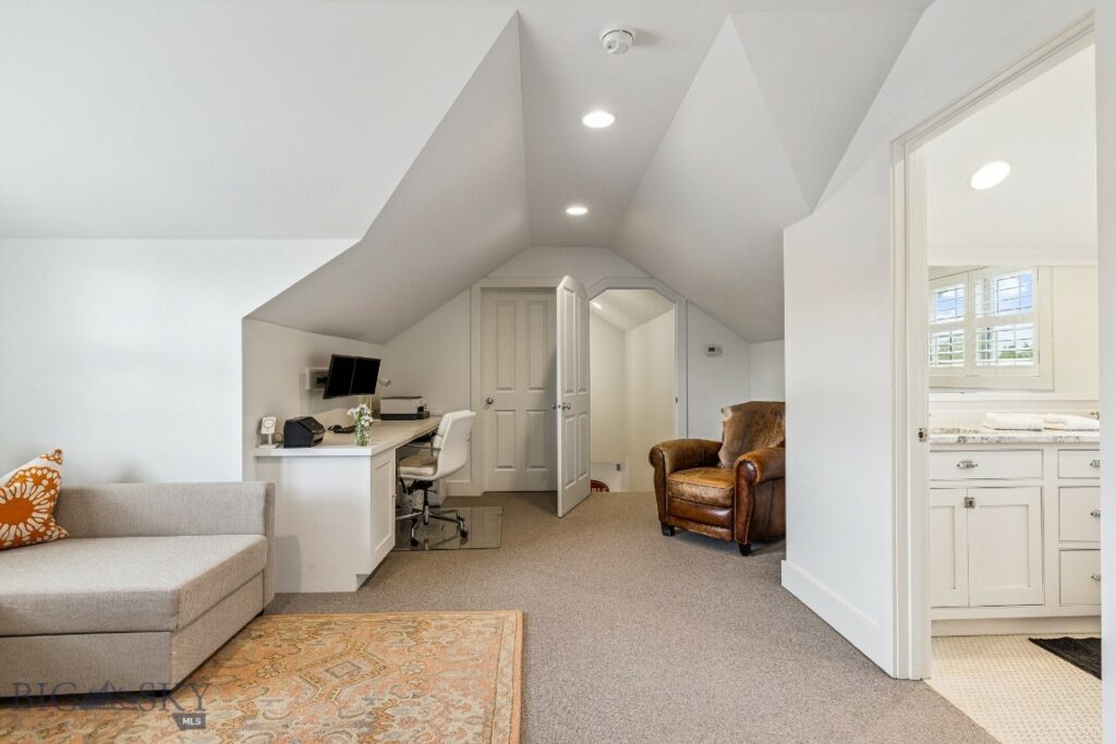 225 Mathew Bird, Bozeman MT 59715
