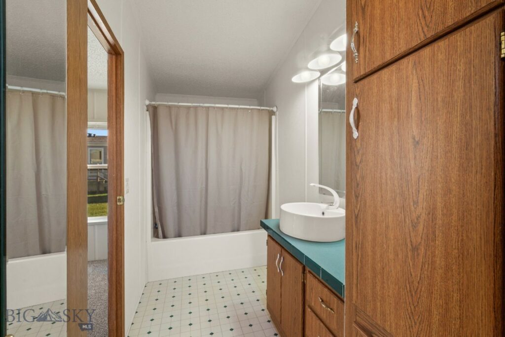 228 W Magnolia, Belgrade MT 59714