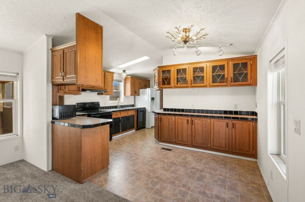 228 W Magnolia, Belgrade MT 59714