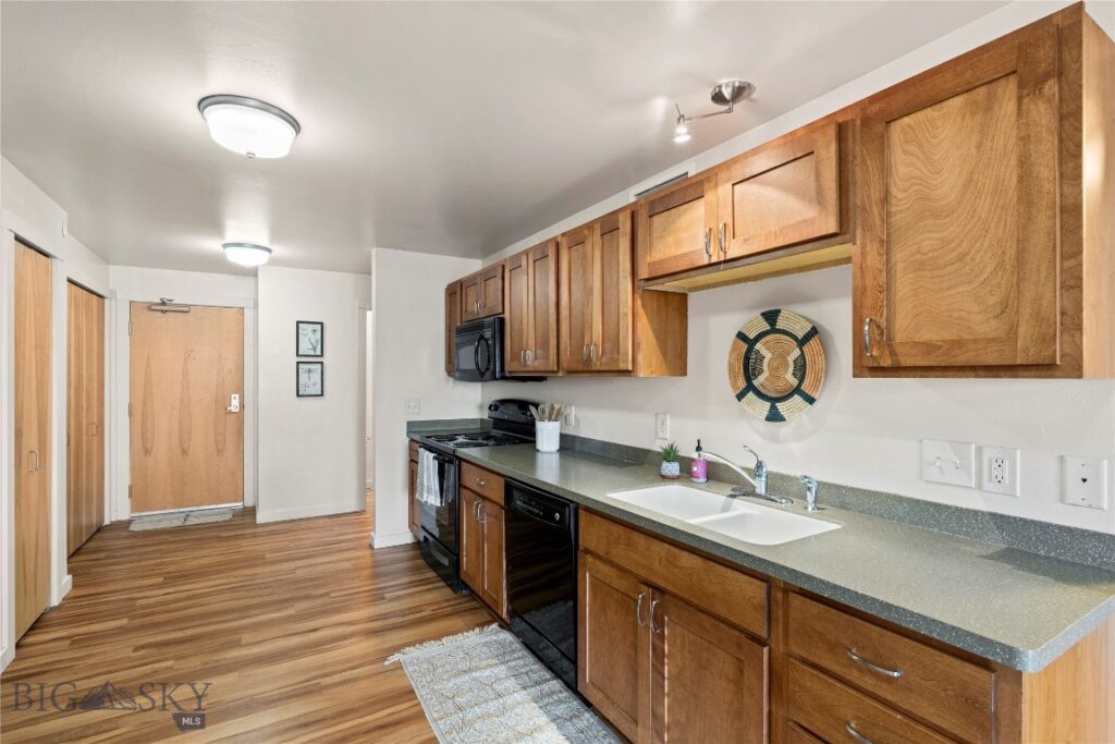 228 S Cottonwood, Bozeman MT 59718