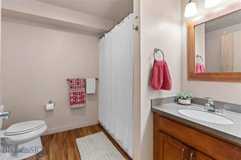 228 S Cottonwood, Bozeman MT 59718