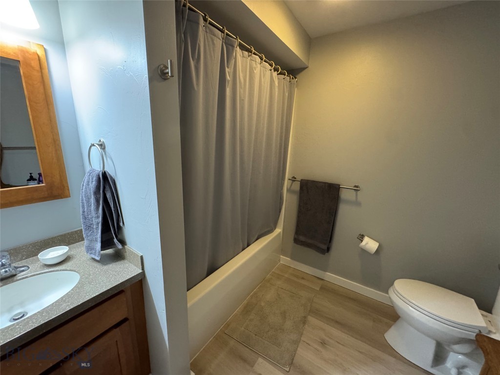 228 S Cottonwood Road, Bozeman MT 59718