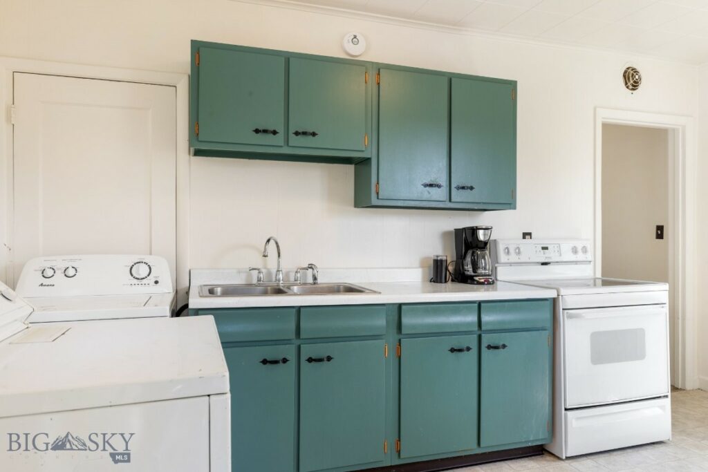228 S K Street, Livingston MT 59047