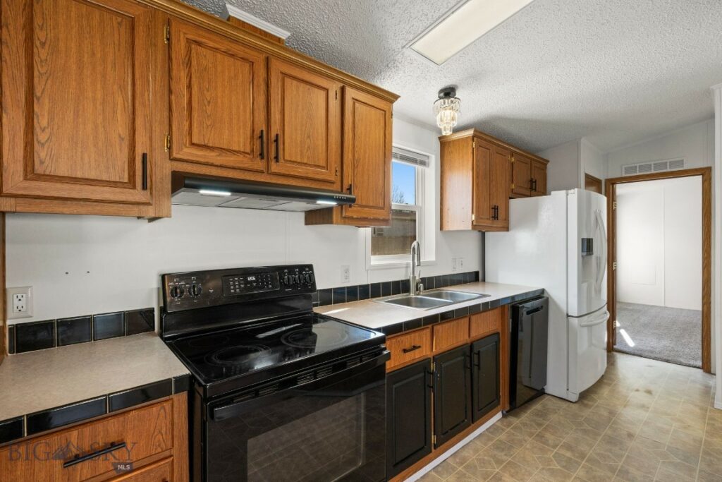 228 W Magnolia, Belgrade MT 59714