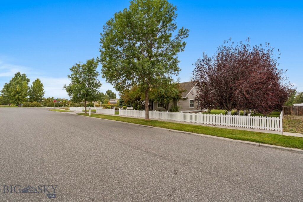 23 Landmark Drive, Belgrade MT 59714