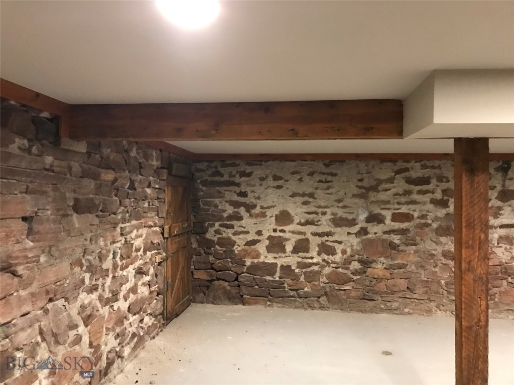 23 W Main Street, Belgrade MT 59714