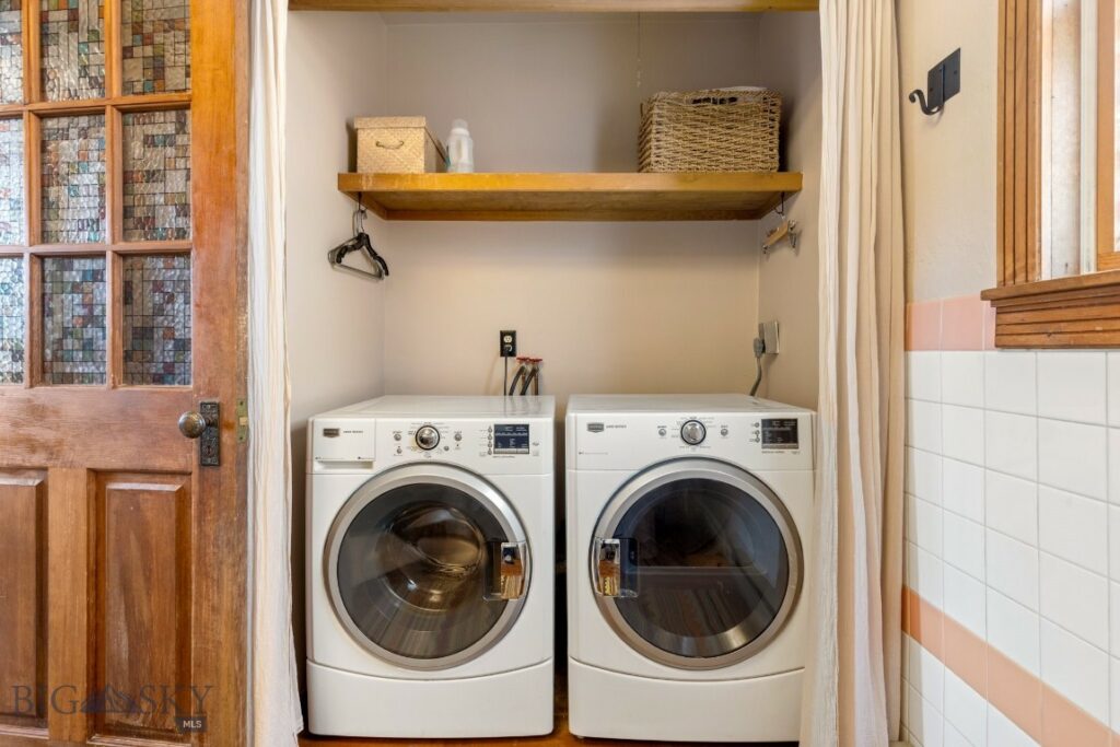 230 S 6th Street, Livingston MT 59047