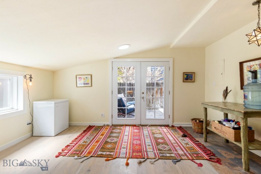 230 S 6th Street, Livingston MT 59047