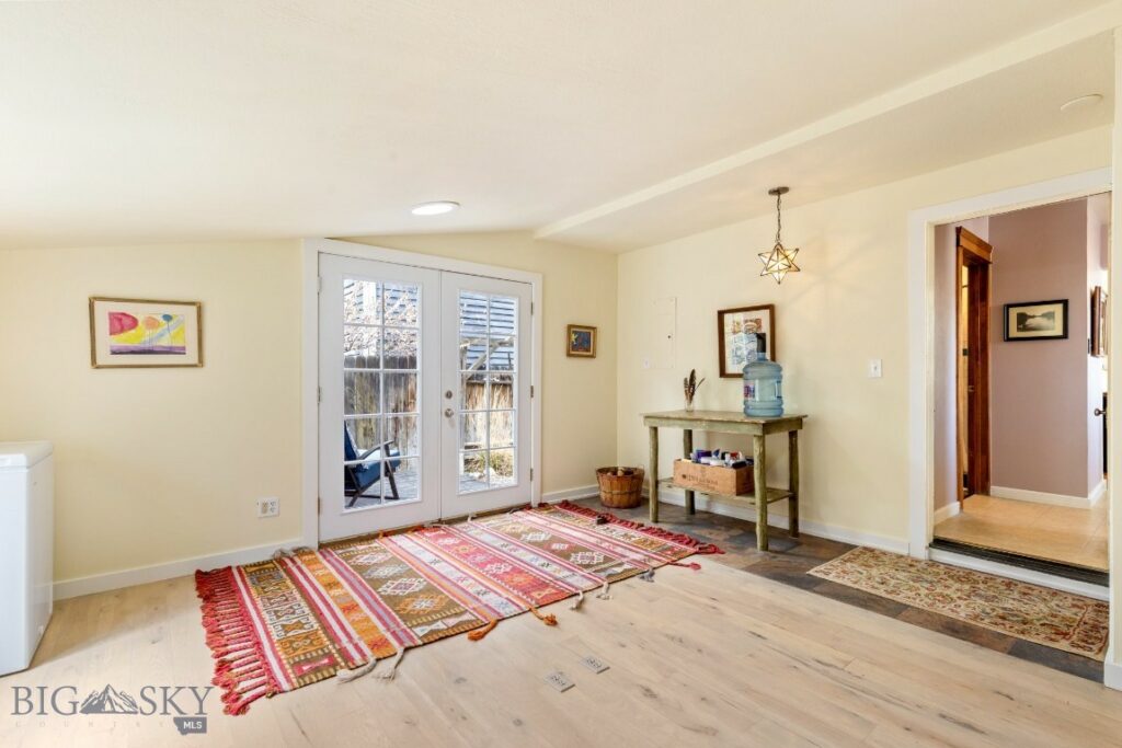 230 S 6th Street, Livingston MT 59047