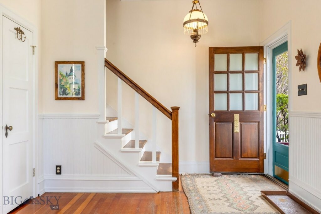 230 S 6th Street, Livingston MT 59047