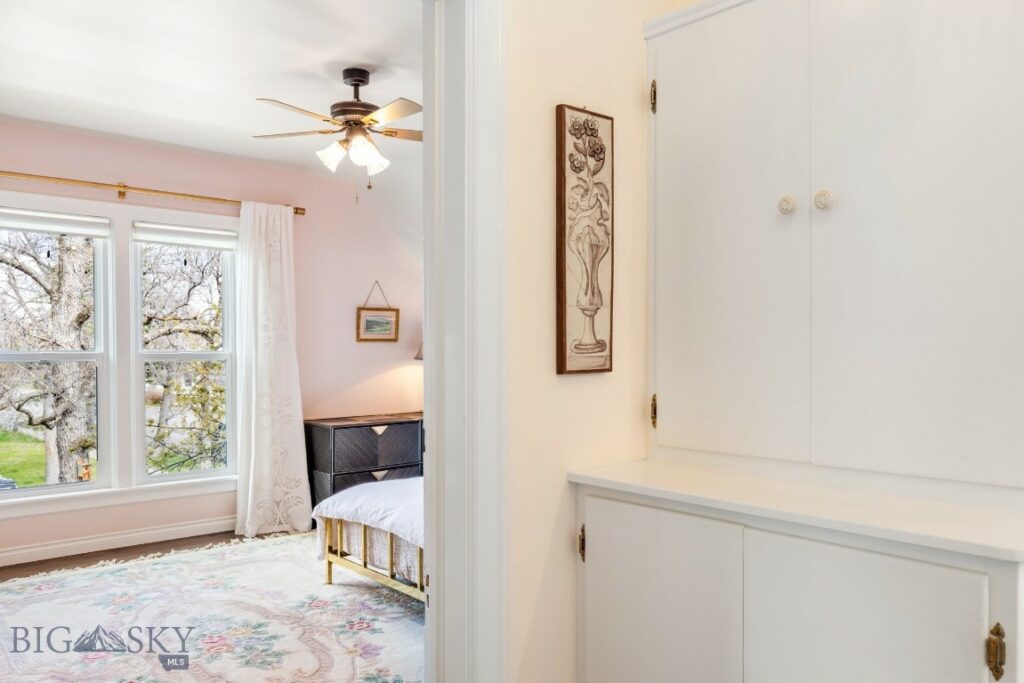 230 S 6th Street, Livingston MT 59047