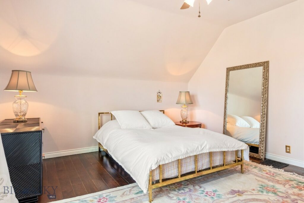 230 S 6th Street, Livingston MT 59047
