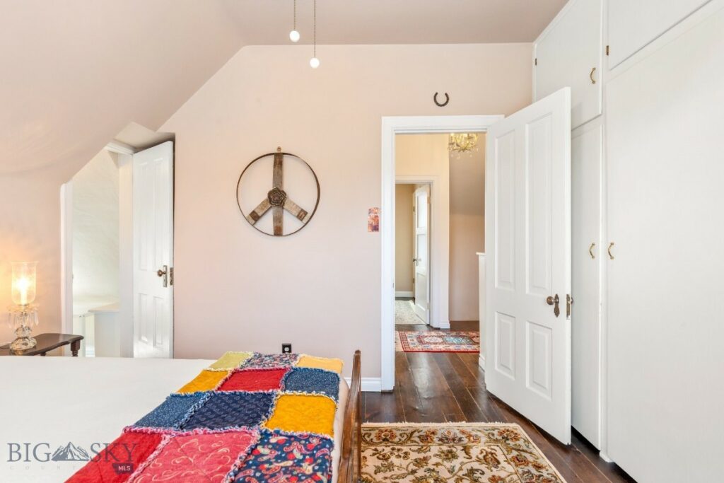 230 S 6th Street, Livingston MT 59047