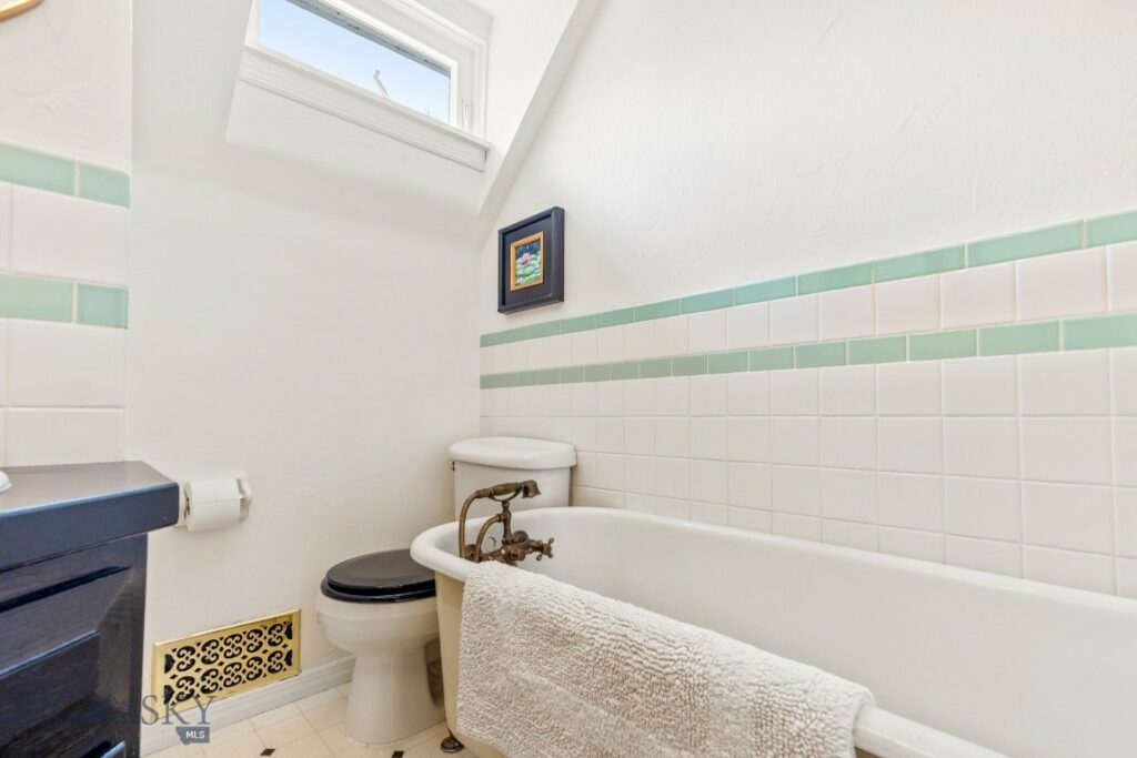 230 S 6th Street, Livingston MT 59047