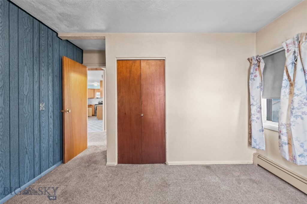 230 S G Street, Livingston MT 59047
