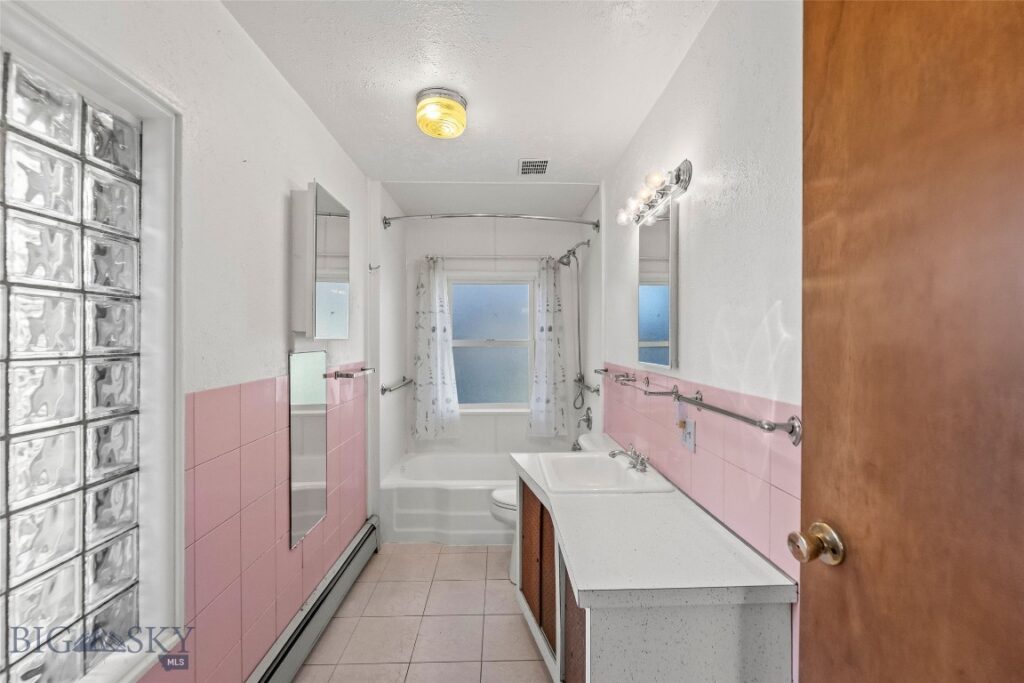 230 S G Street, Livingston MT 59047