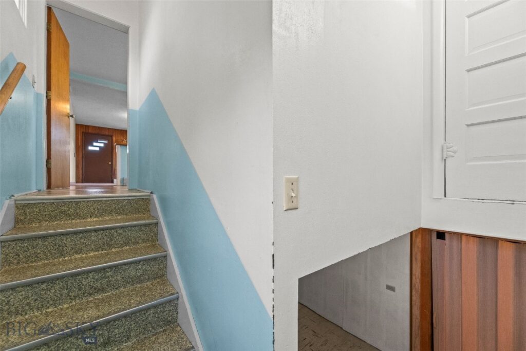 230 S G Street, Livingston MT 59047