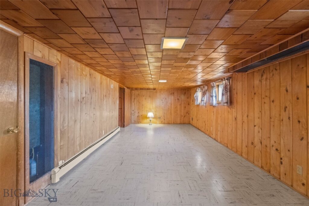 230 S G Street, Livingston MT 59047