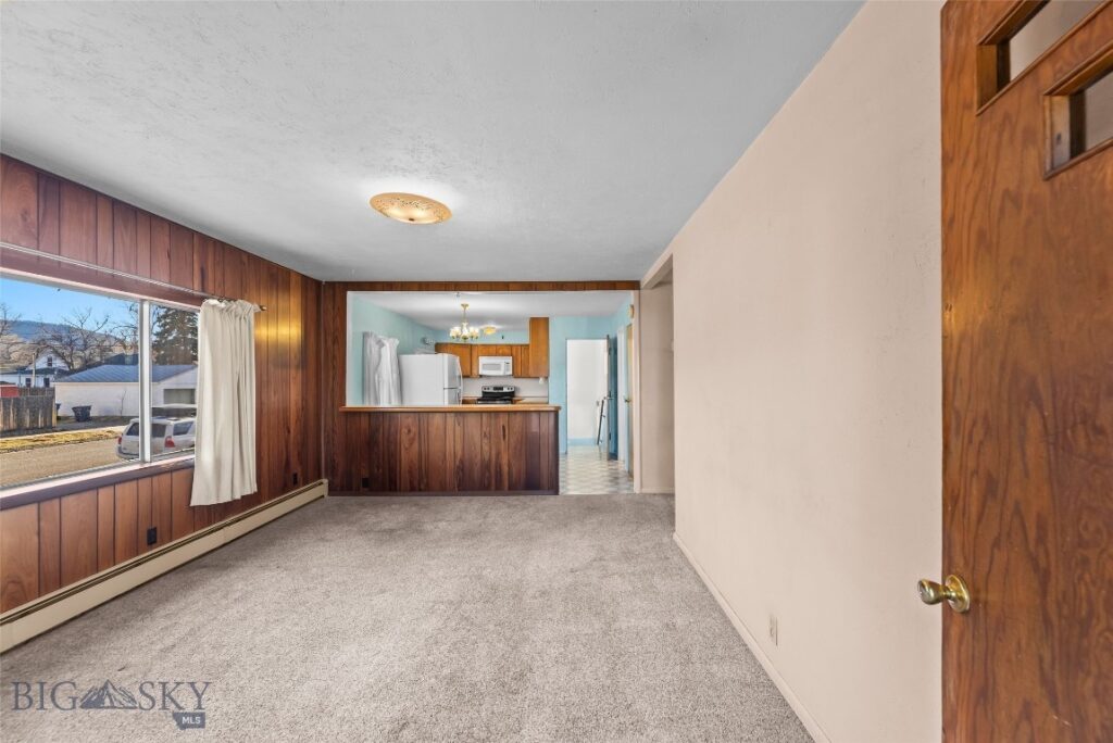 230 S G Street, Livingston MT 59047