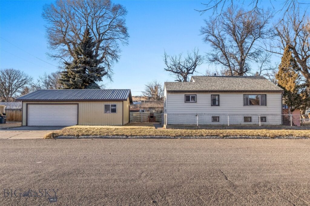 230 S G Street, Livingston MT 59047