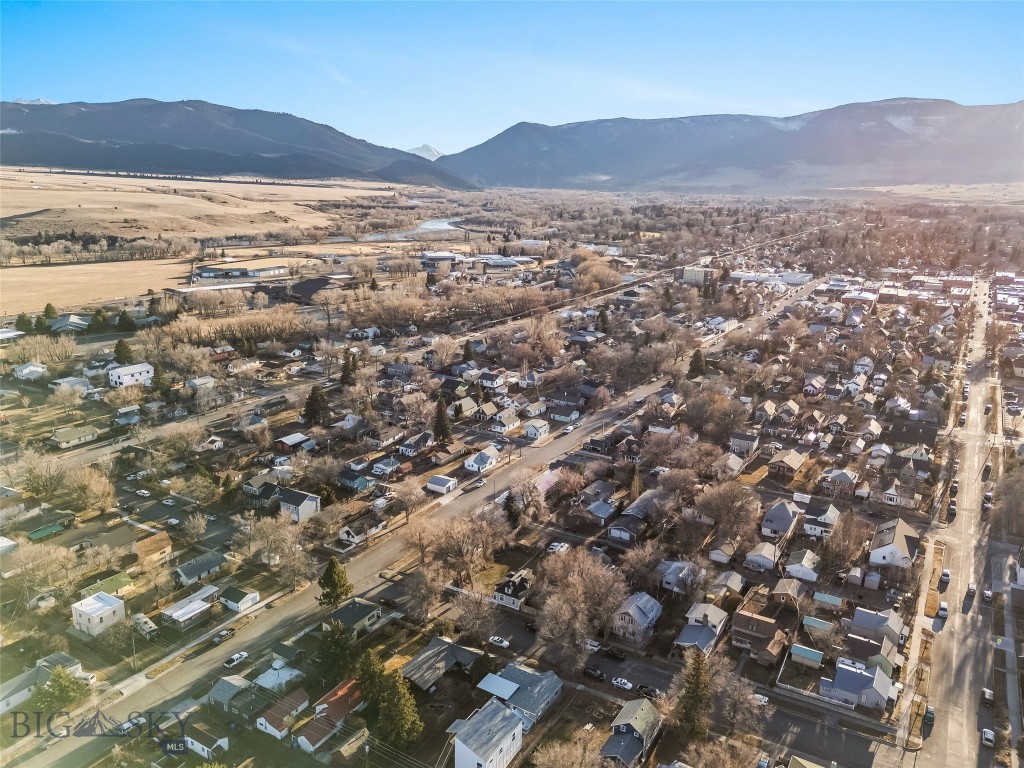 230 S G Street, Livingston MT 59047
