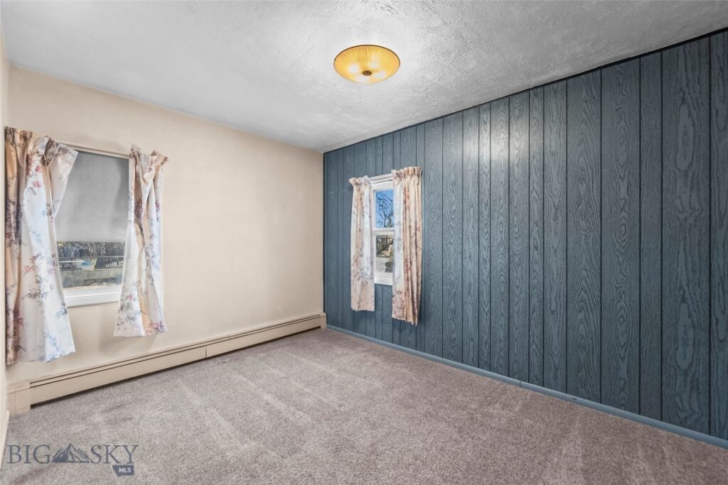 230 S G Street, Livingston MT 59047