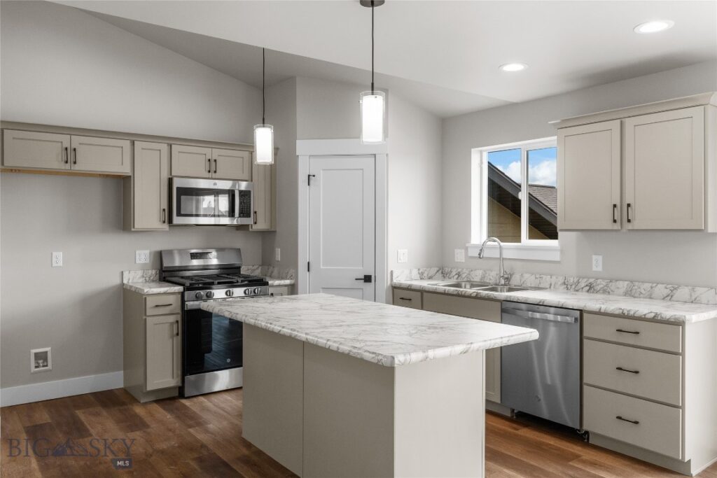 2305 Oriole Drive, Belgrade MT 59714