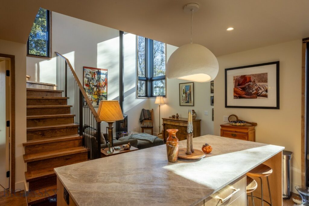 231 1/2 S D Street, Livingston MT 59047