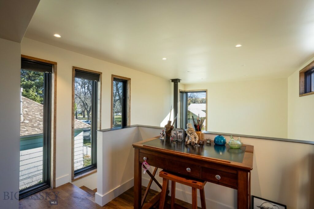 231 1/2 S D Street, Livingston MT 59047