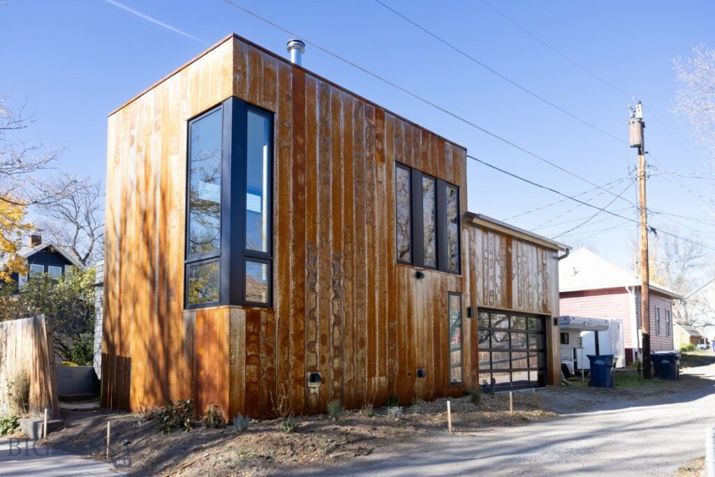 231 1/2 S D Street, Livingston MT 59047