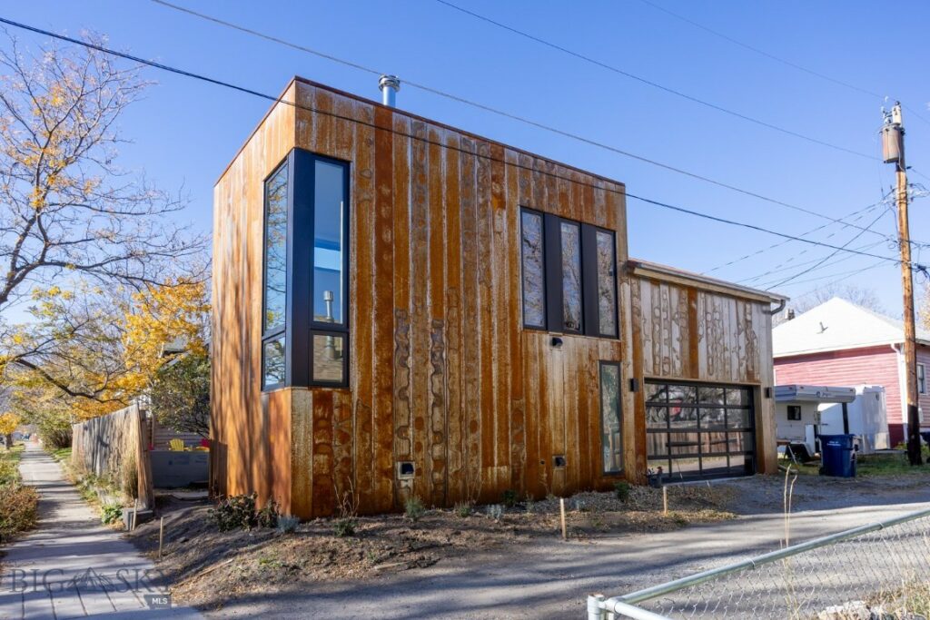 231 1/2 S D Street, Livingston MT 59047