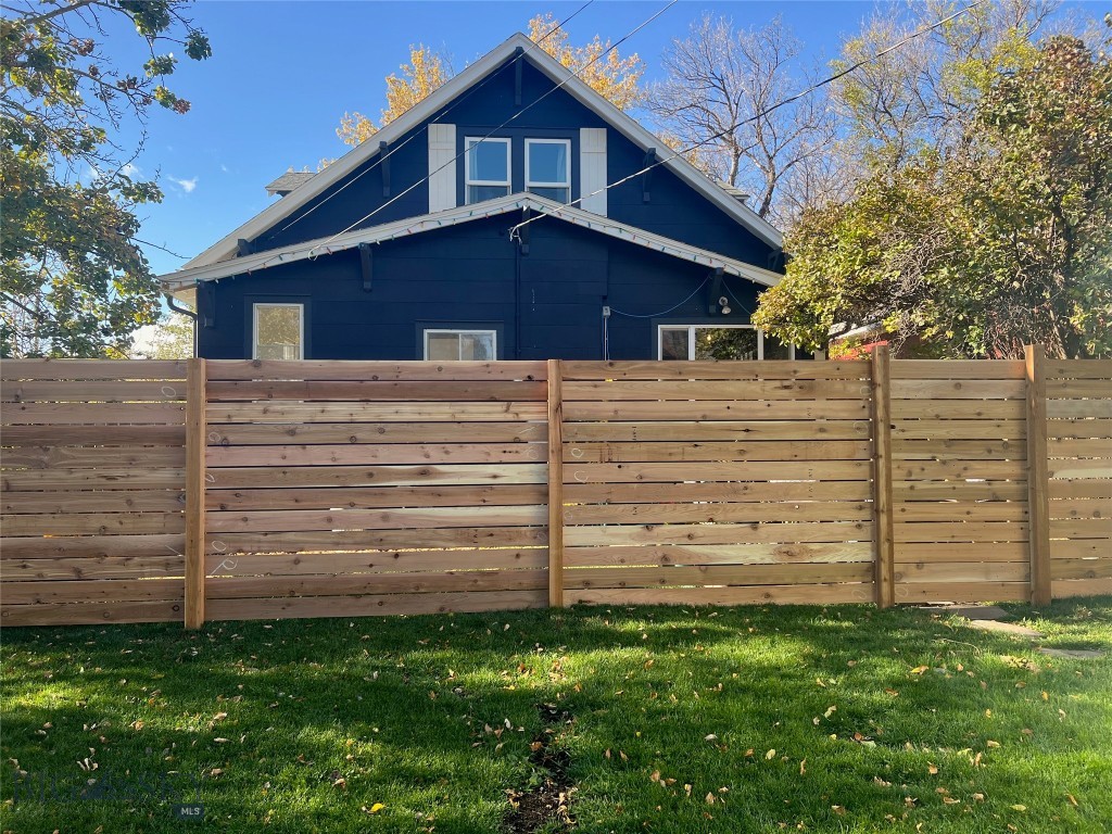 231 S D Street, Livingston MT 59047