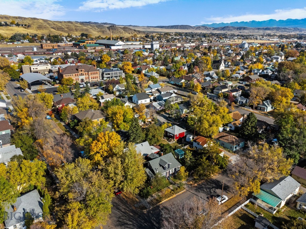 231 S D Street, Livingston MT 59047