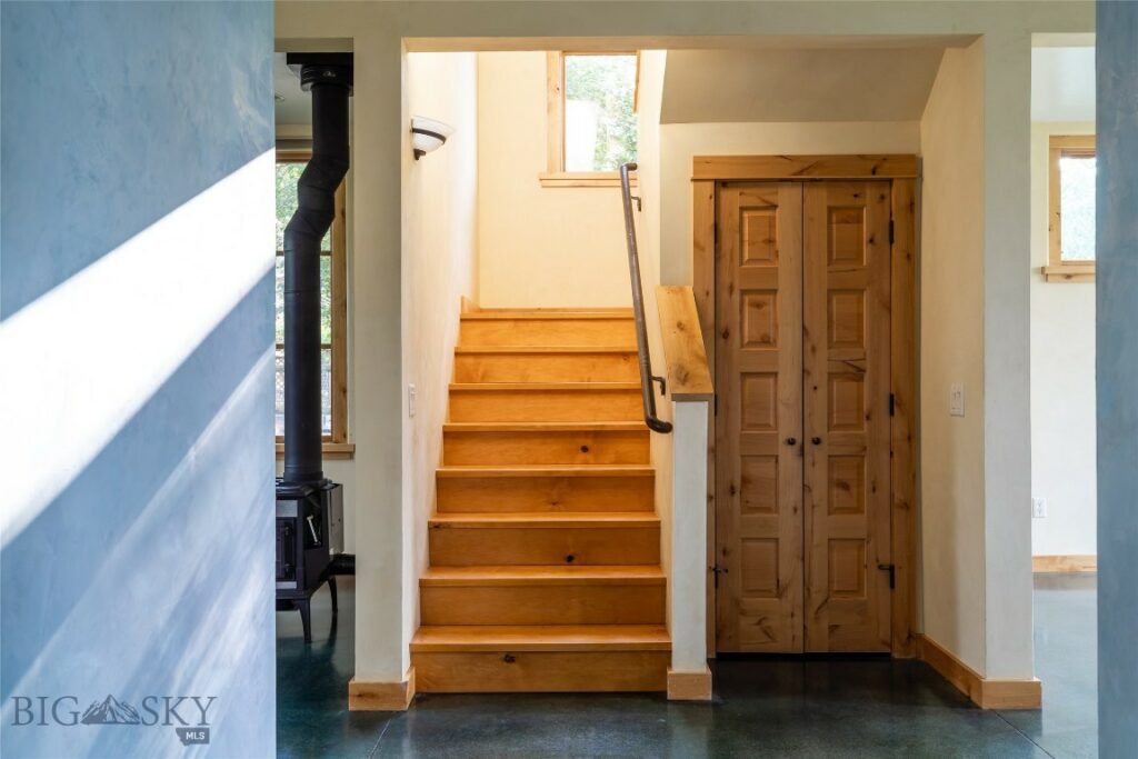 235 Turtle Way, Bozeman MT 59715