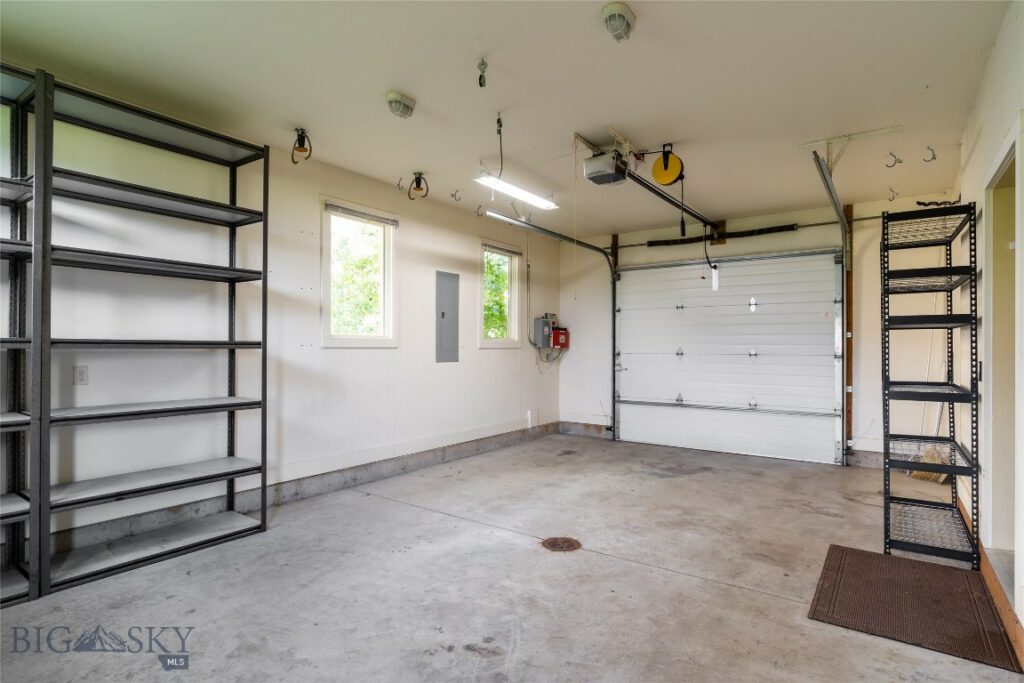 235 Turtle Way, Bozeman MT 59715