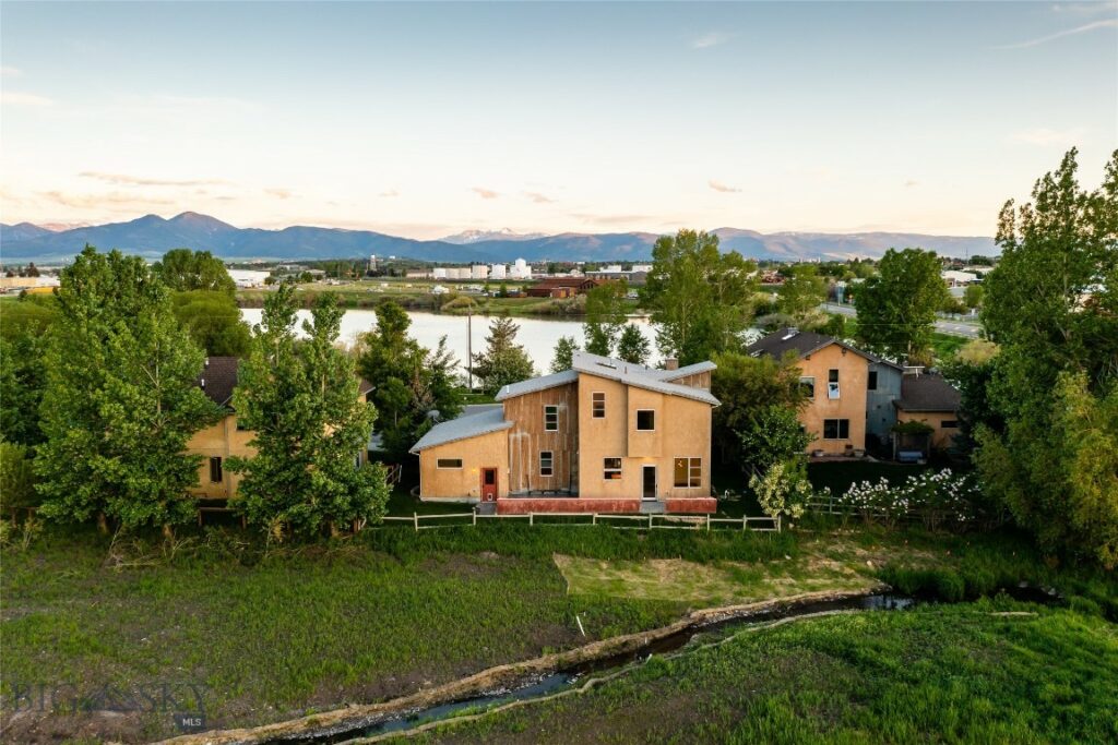 235 Turtle Way, Bozeman MT 59715