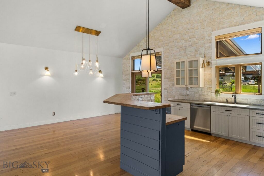 236 Holland Lane, Bozeman MT 59718
