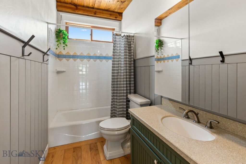 236 Holland Lane, Bozeman MT 59718