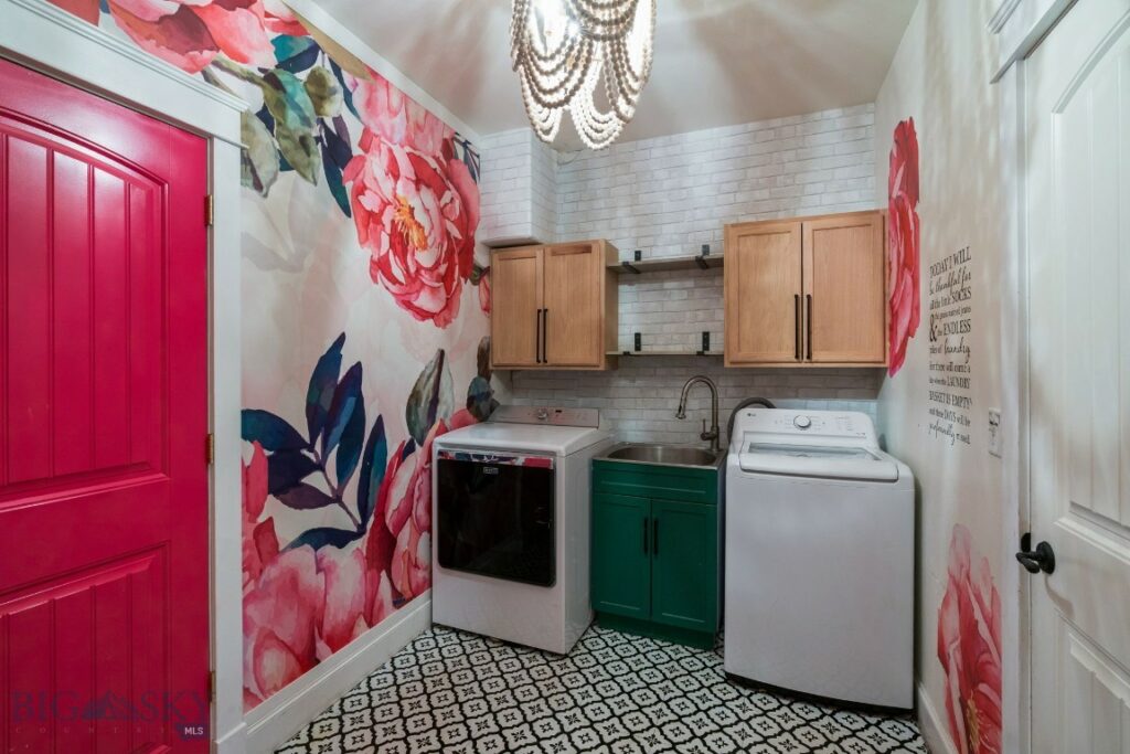 236 Holland Lane, Bozeman MT 59718