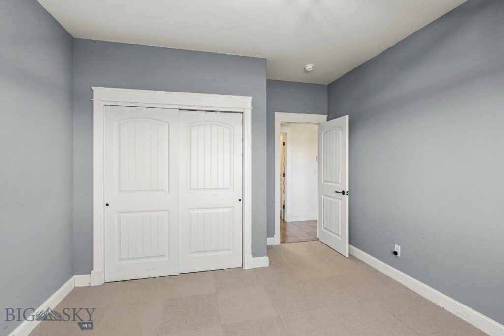 236 Holland Lane, Bozeman MT 59718