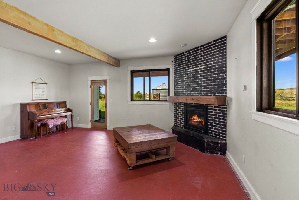 236 Holland Lane, Bozeman MT 59718