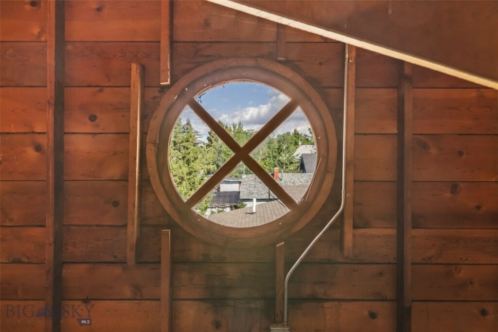 236 S 3rd Street, Livingston MT 59047