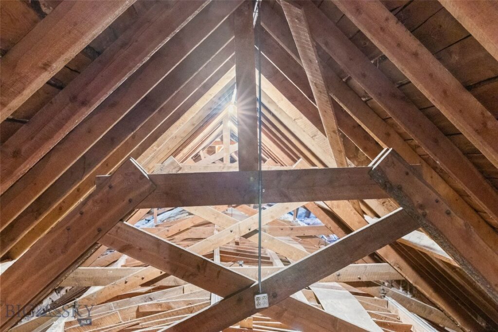 236 S 3rd Street, Livingston MT 59047