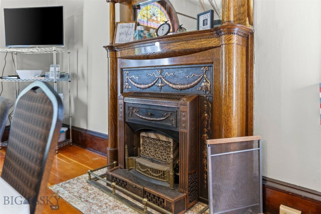 236 S 3rd Street, Livingston MT 59047