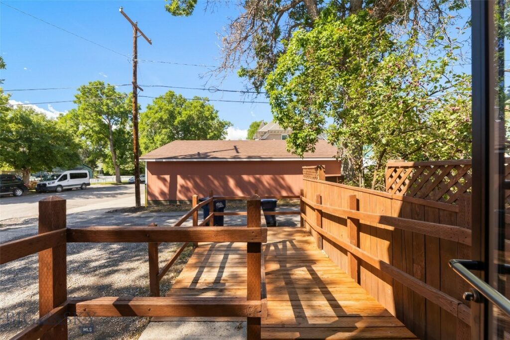 236 S 3rd Street, Livingston MT 59047