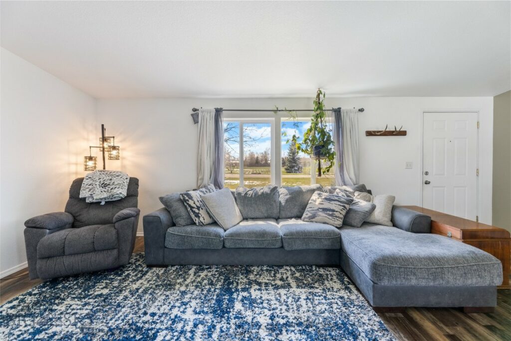 239 Angus Drive, Belgrade MT 59714