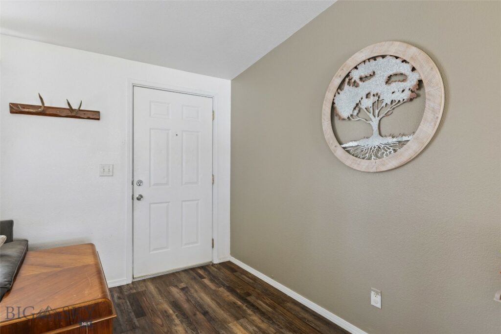 239 Angus Drive, Belgrade MT 59714