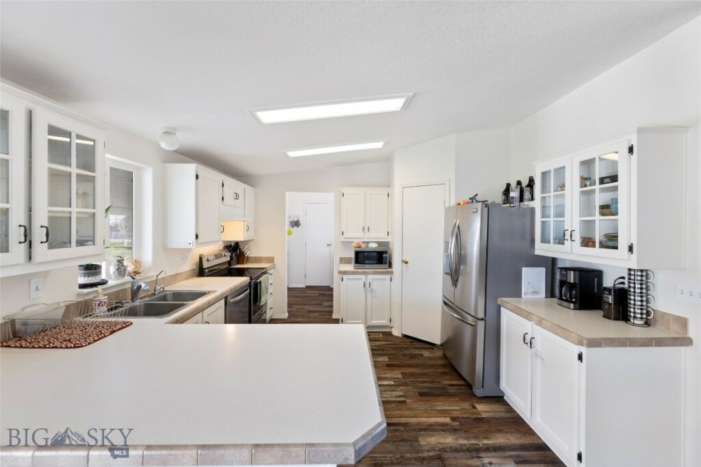 239 Angus Drive, Belgrade MT 59714