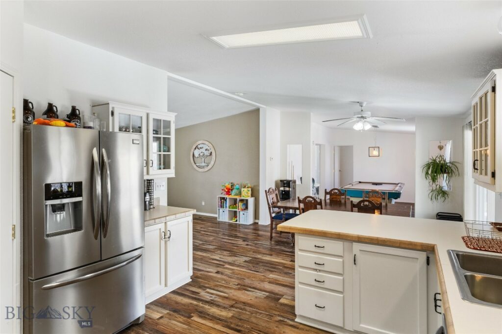 239 Angus Drive, Belgrade MT 59714