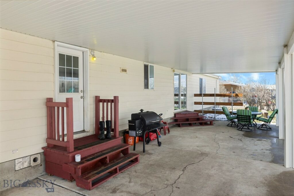 239 Angus Drive, Belgrade MT 59714